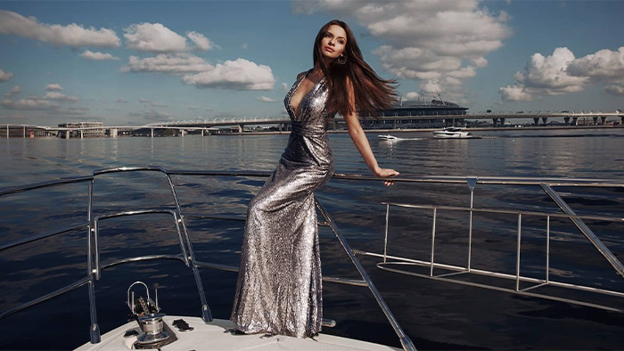 Woman seeking Luxury Dating in 2024