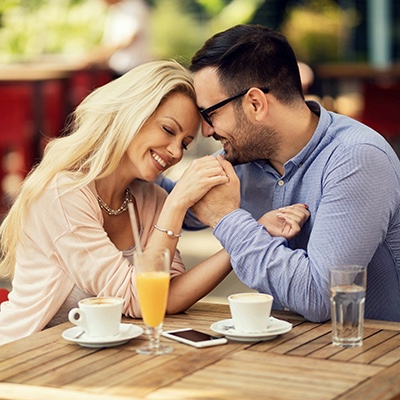 Couple at a cafe